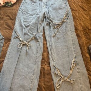 SHEIN Light Blue Ripped Straight Leg Jeans